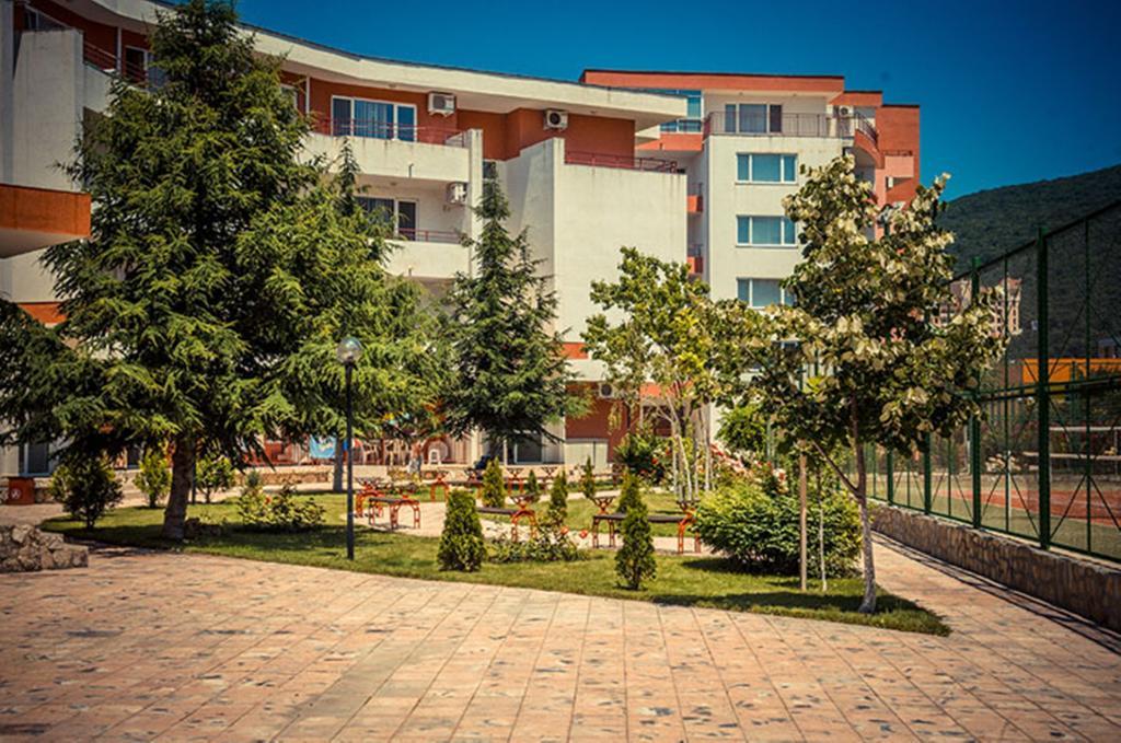 Privilege Fort Beach - Menada Apartments エレニテ エクステリア 写真