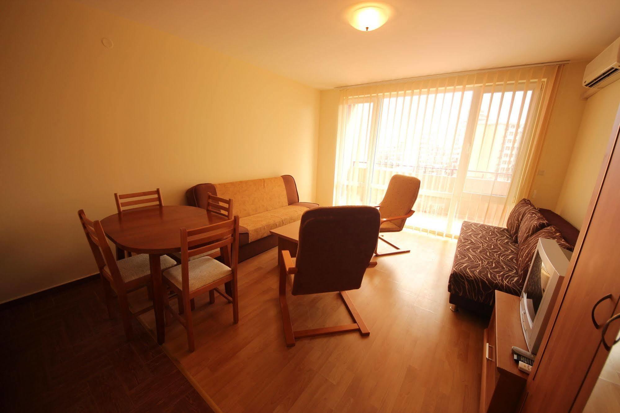 Privilege Fort Beach - Menada Apartments エレニテ エクステリア 写真